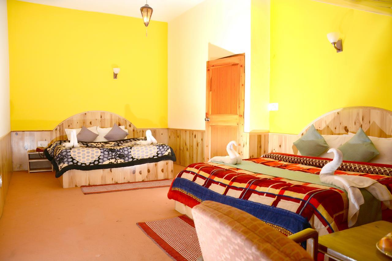 Hotel Rajhans Manali Luaran gambar