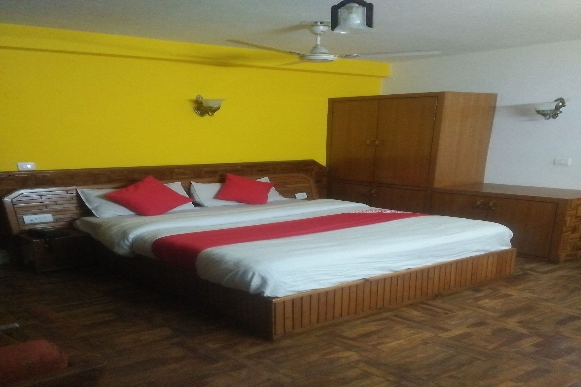 Hotel Rajhans Manali Luaran gambar